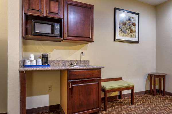  - Best Western Plus Springfield Airport Inn - I-44, Exit 72