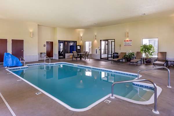 Pool - Best Western Plus Springfield Airport Inn - I-44, Exit 72
