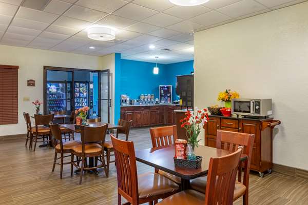 Amenities - Best Western Plus Springfield Airport Inn - I-44, Exit 72
