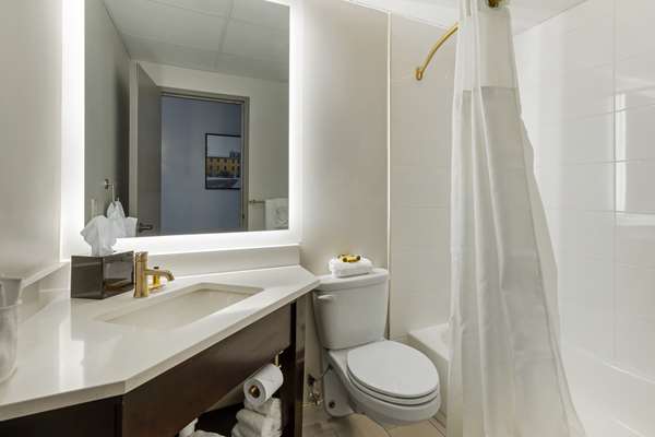  - Best Western Plus - The Charles Hotel St Charles - I-70, Exit 229B