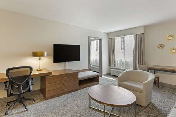  - Best Western Plus - The Charles Hotel St Charles - I-70, Exit 229B