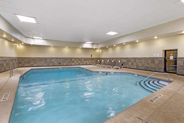 Pool - Best Western Plus - The Charles Hotel St Charles - I-70, Exit 229B