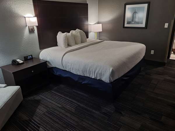  - Best Western Plus Columbia Inn - I-70, Exit 128A