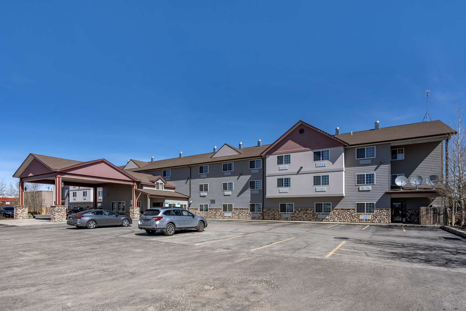 Best Western Desert Inn West Yellowstone, MT See Discounts