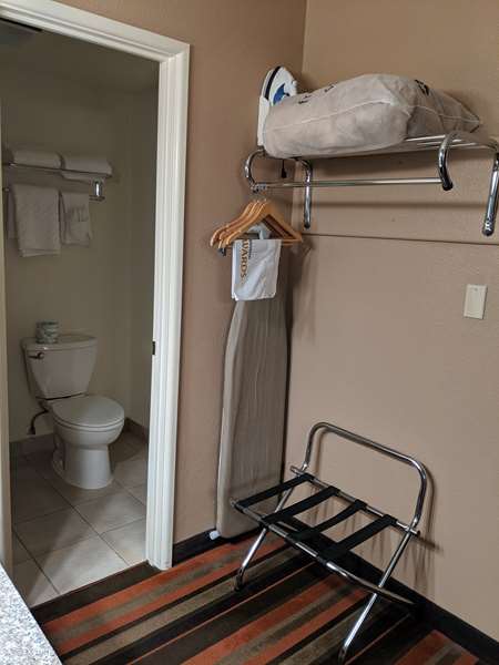  - Best Western Plus Butte Plaza Inn - I-15 & I-90, Exit 127