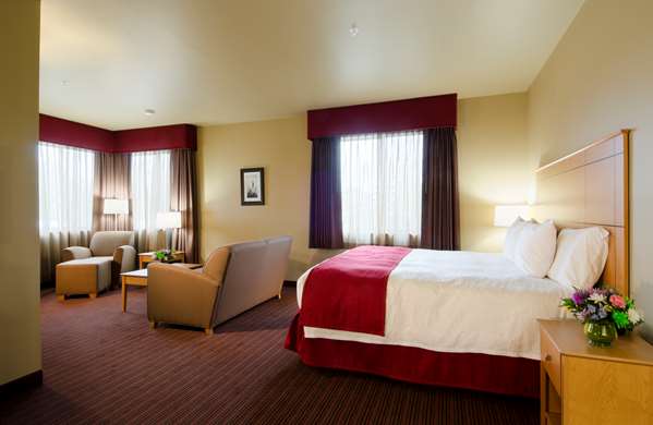 Suite - Best Western Golden Prairie Inn & Suites Sidney