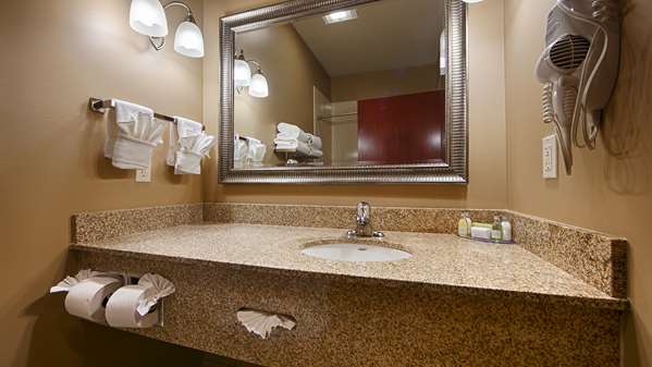  - Best Western Golden Prairie Inn & Suites Sidney
