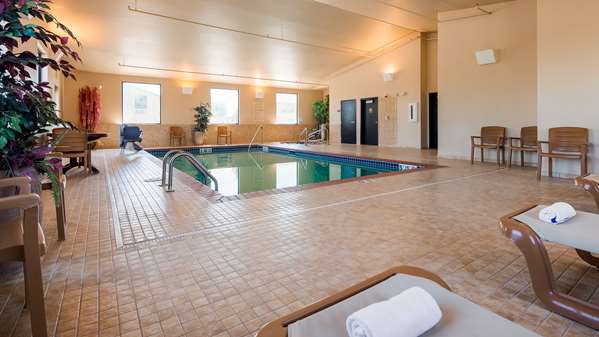 Pool - Best Western Golden Prairie Inn & Suites Sidney