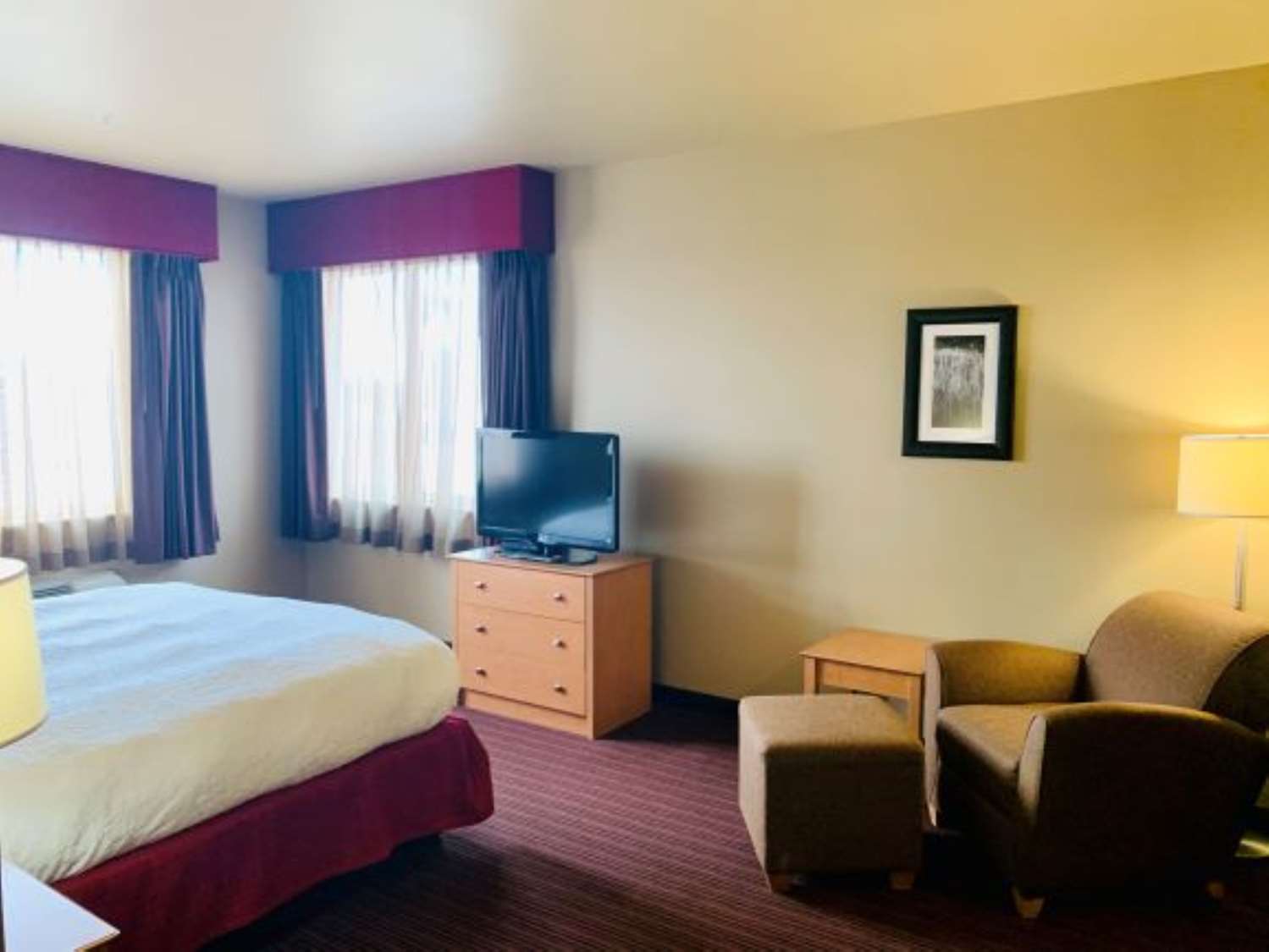 Best Western Golden Prairie Inn & Suites Sidney, MT See Discounts