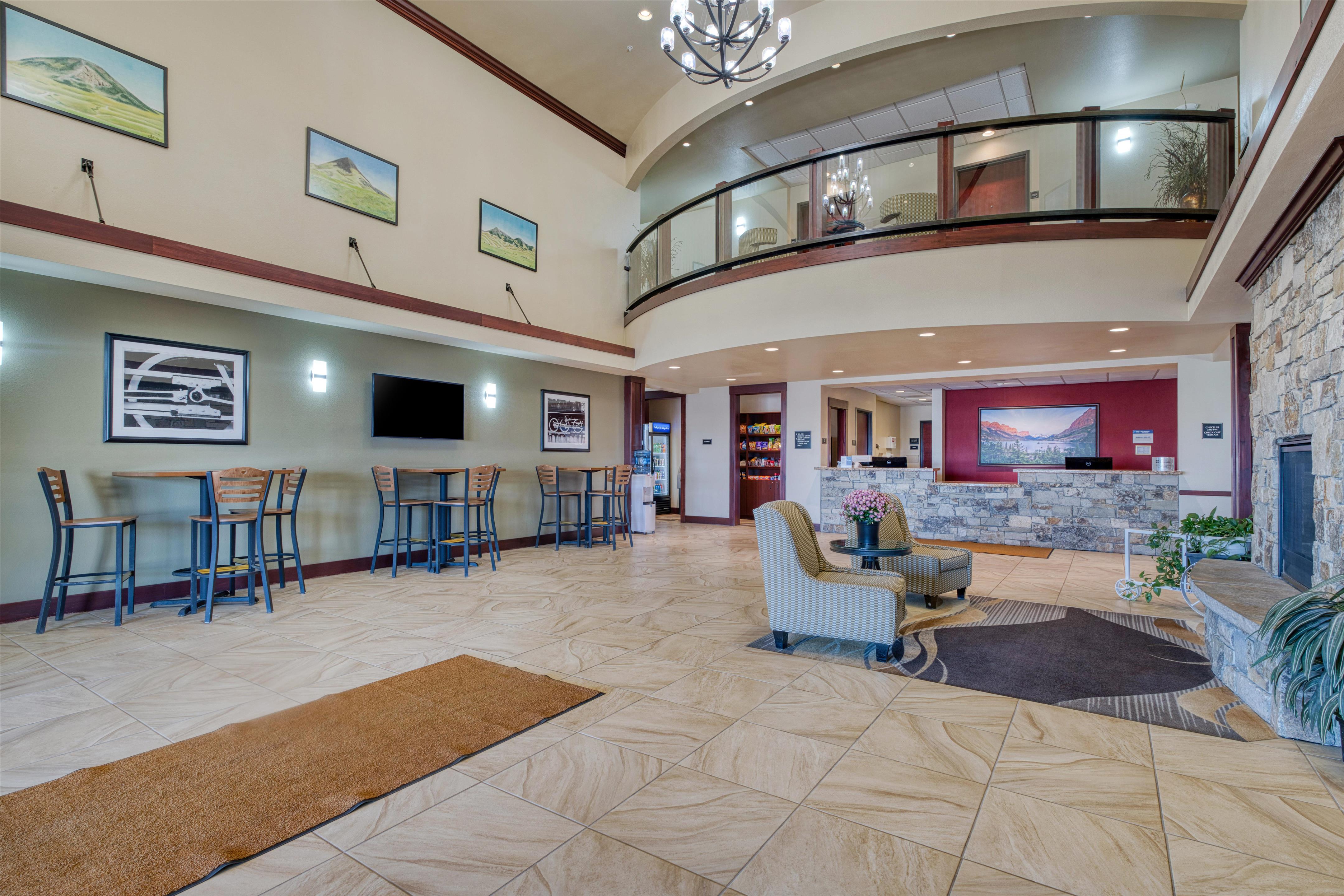 Lobby / Reception | Best Western Shelby Inn & Suites