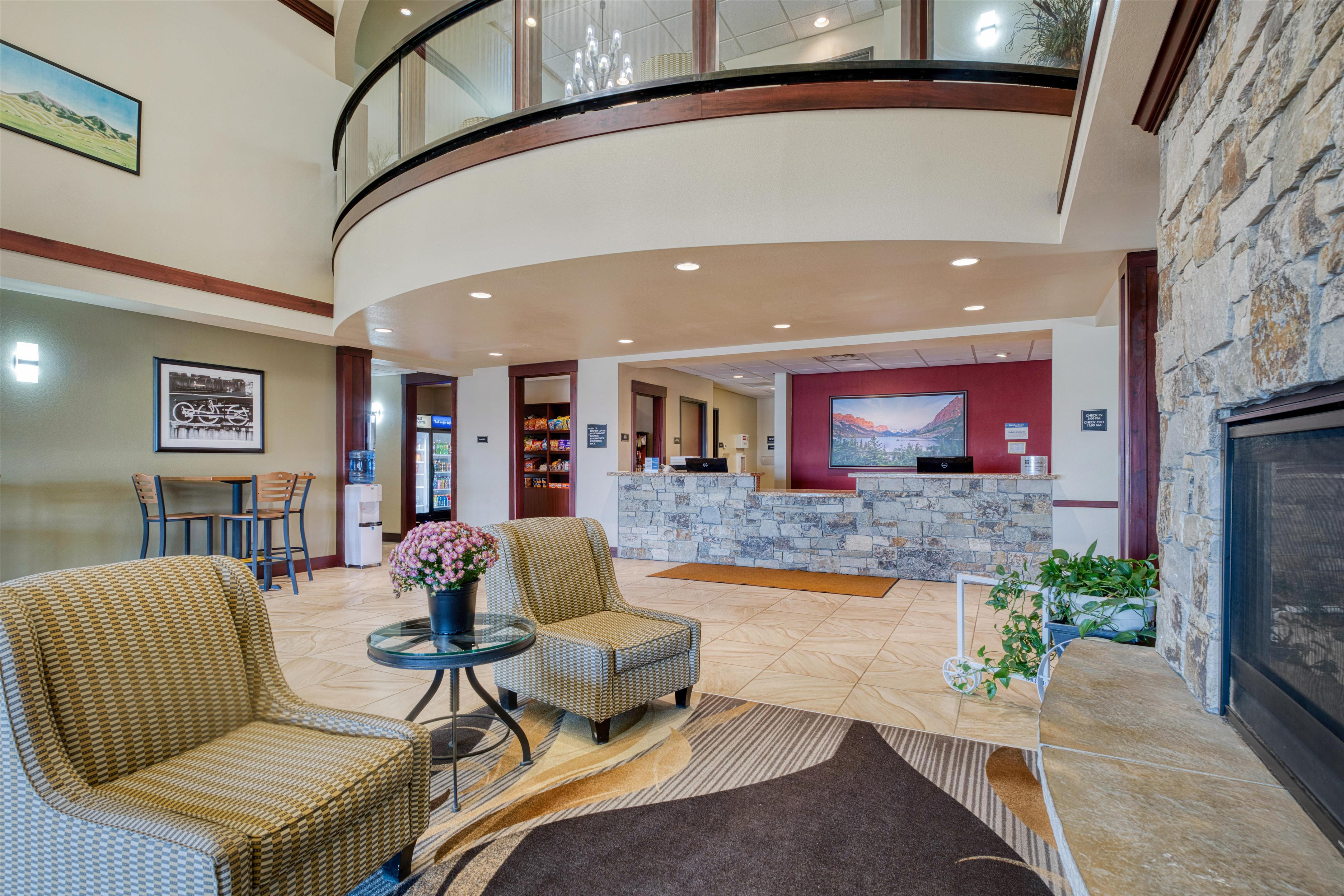 Lobby / Reception | Best Western Shelby Inn & Suites