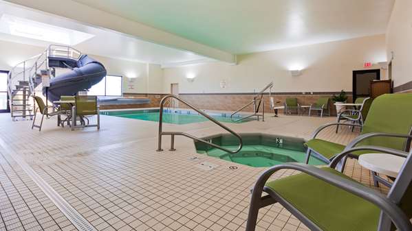 Pool - Best Western Plus Havre Inn & Suites