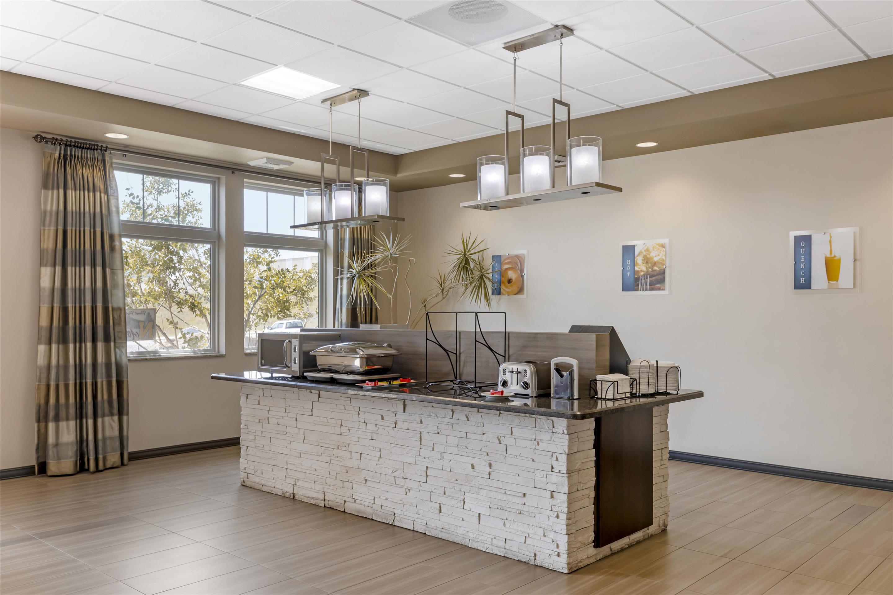 Breakfast Area | Best Western Plus Havre Inn & Suites
