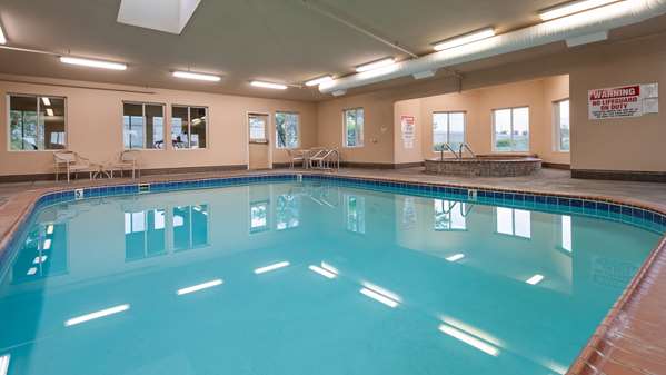 Pool - Best Western Inn Nebraska City