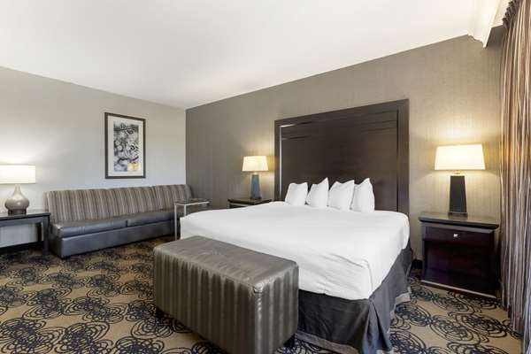  - Best Western Plus Midwest Inn Omaha - I-80, Exit 445
