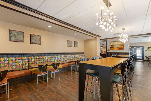 Amenities - Best Western Plus Midwest Inn Omaha - I-80, Exit 445