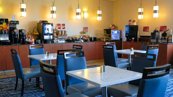 Amenities - Best Western Plus Mid Nebraska Inn & Suites Kearney - I-80, Exit 272