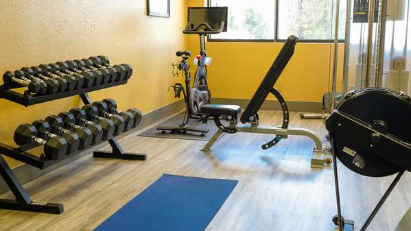 Fitness/ Exercise Room - Best Western Plus Mid Nebraska Inn & Suites Kearney - I-80, Exit 272
