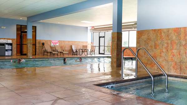 Pool - Best Western Plus Mid Nebraska Inn & Suites Kearney - I-80, Exit 272