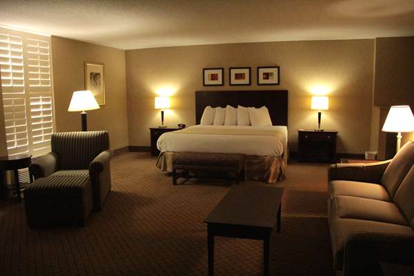 Suite - Best Western Plus York Hotel - I-80, Exit 353