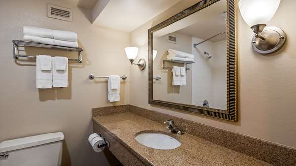  - Best Western Plus York Hotel - I-80, Exit 353