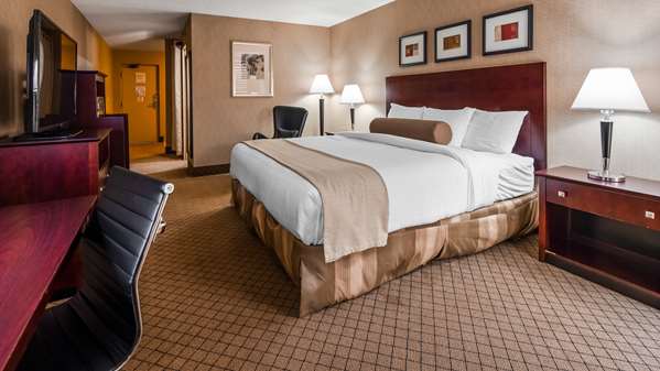  - Best Western Plus York Hotel - I-80, Exit 353