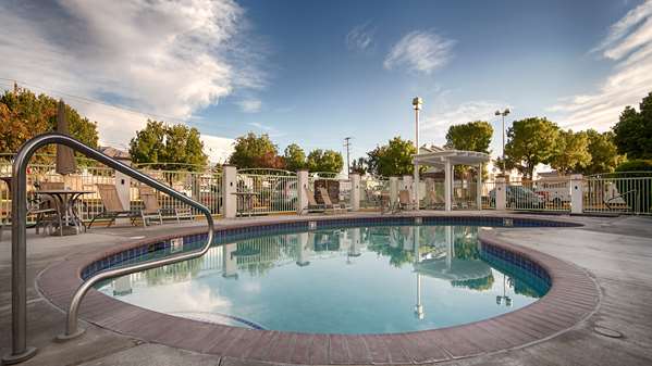 Pool - Best Western Plus Gold Country Inn Winnemucca