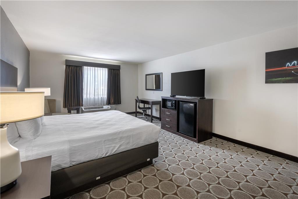 Best Western Pahrump Oasis-guestroom-Guest Room,Suite,On-Site.jpg