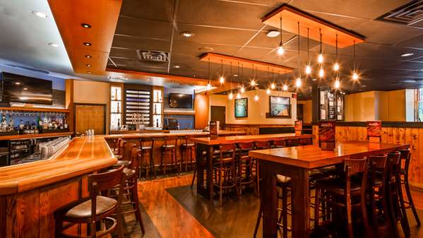 Bar - Best Western Plus Casino Royale Inn Las Vegas - I-15, Exit 39