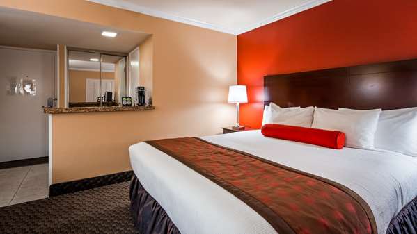  - Best Western Plus Casino Royale Inn Las Vegas - I-15, Exit 39