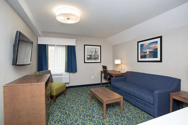 Suite - Best Western Plus Portsmouth Hotel & Suites