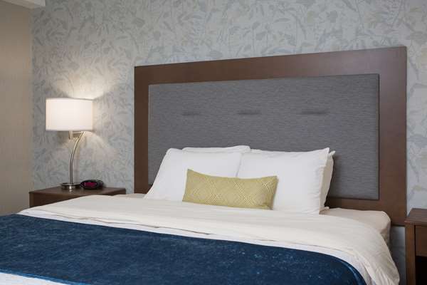 Suite - Best Western Plus Portsmouth Hotel & Suites