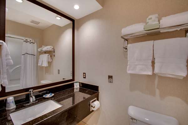  - Best Western Plus The Inn at Hampton