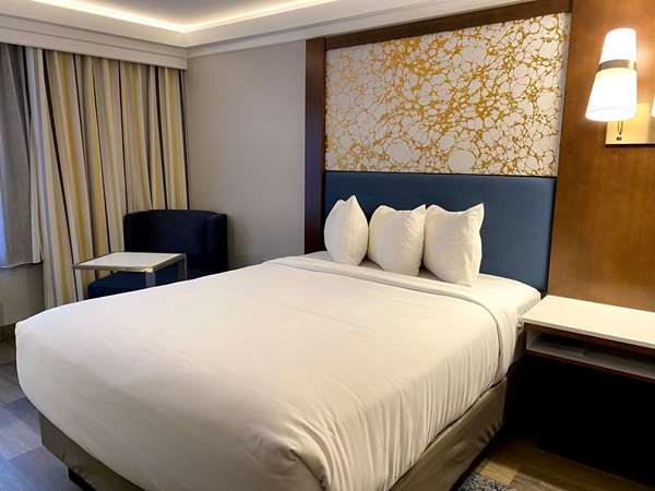  - Best Western Inn Westfield