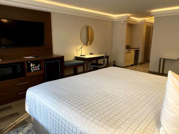 Suite - Best Western Inn Westfield