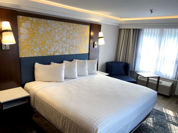  - Best Western Inn Westfield