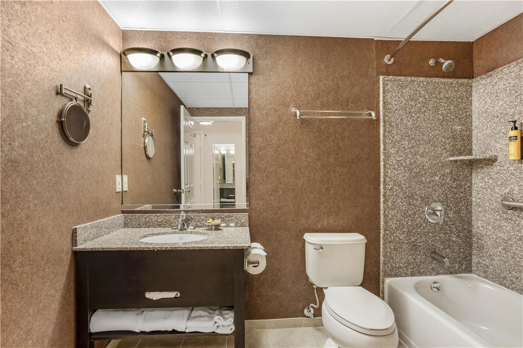 Best Western Plus Morristown Inn-guestroom-Guest Room,Bathroom,On-Site.jpg