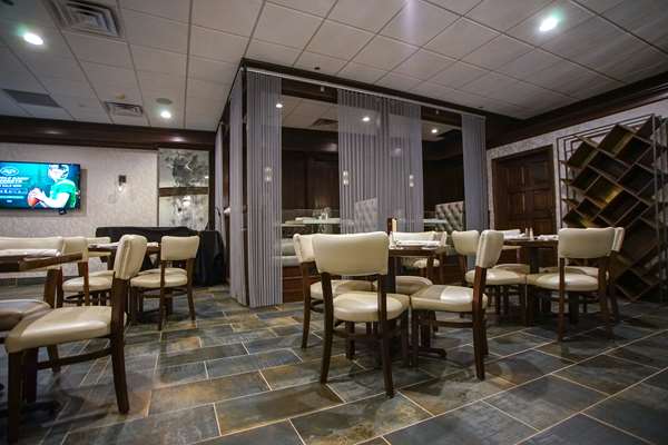 Bar - Best Western Plus Executive Inn Fairfield