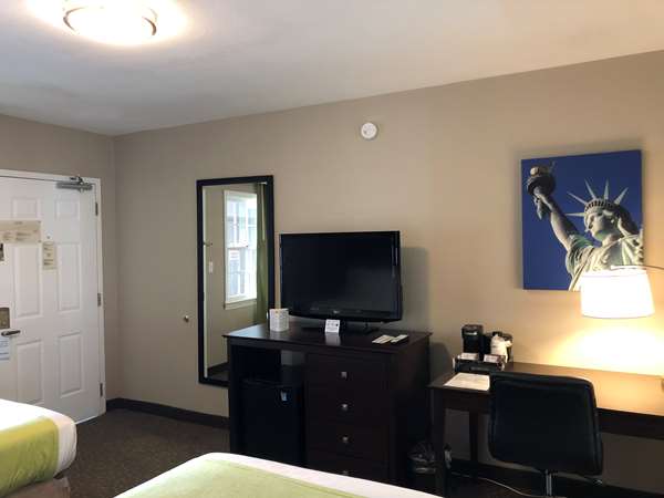  - Best Western Fort Lee Inn - I-95, Exit 72 & 72A