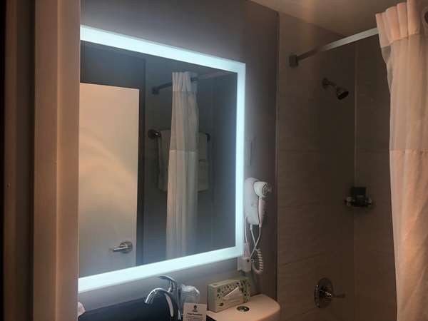  - Best Western Fort Lee Inn - I-95, Exit 72 & 72A