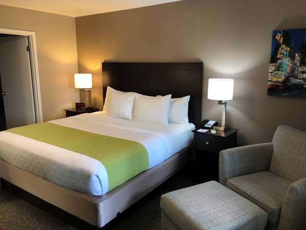  - Best Western Fort Lee Inn - I-95, Exit 72 & 72A