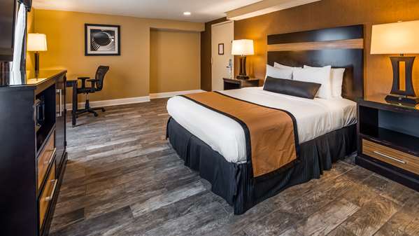  - Best Western Plus Newark Airport West Hotel - I-78, Exit 58A