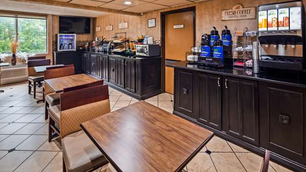 Amenities - Best Western Hazlet Inn