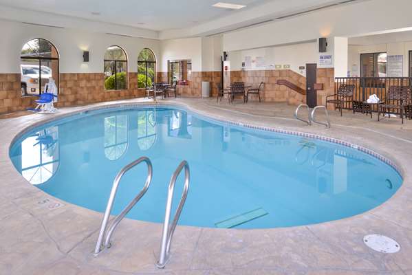 Pool - Best Western Plus Inn of Santa Fe
