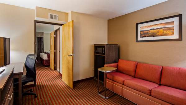  - Best Western Plus Executive Suites Albuquerque - I-25, Exit 228