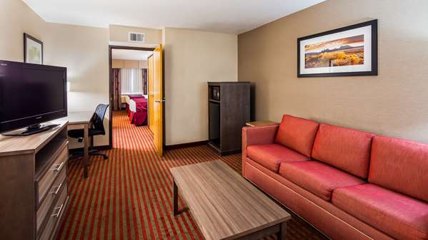  - Best Western Plus Executive Suites Albuquerque - I-25, Exit 228