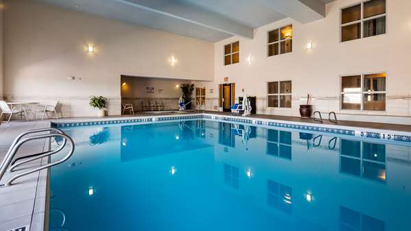 Pool - Best Western Plus Executive Suites Albuquerque - I-25, Exit 228