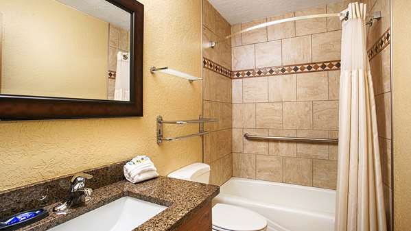  - Best Western River's Edge Inn Red River