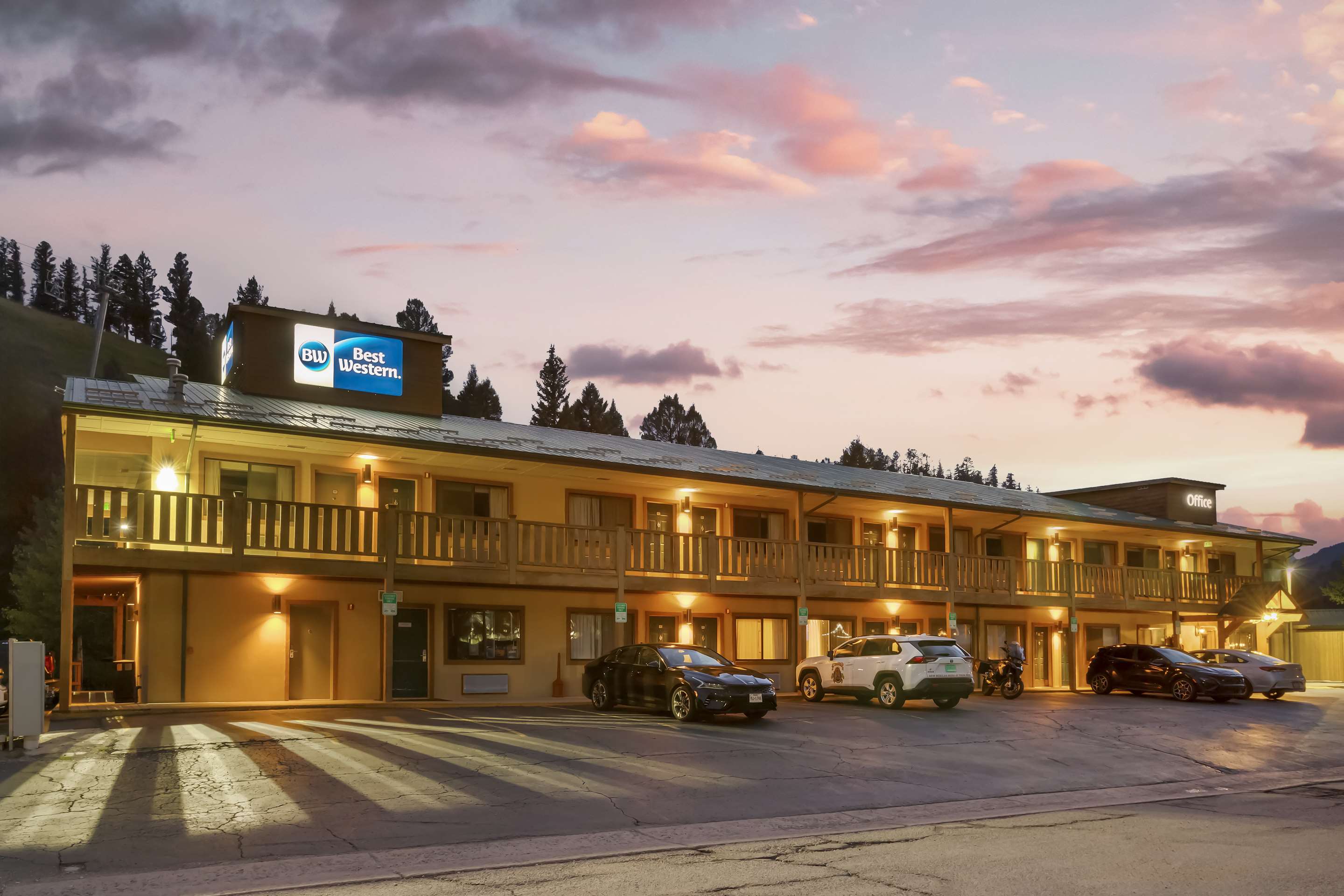 Exterior | Best Western Rivers Edge