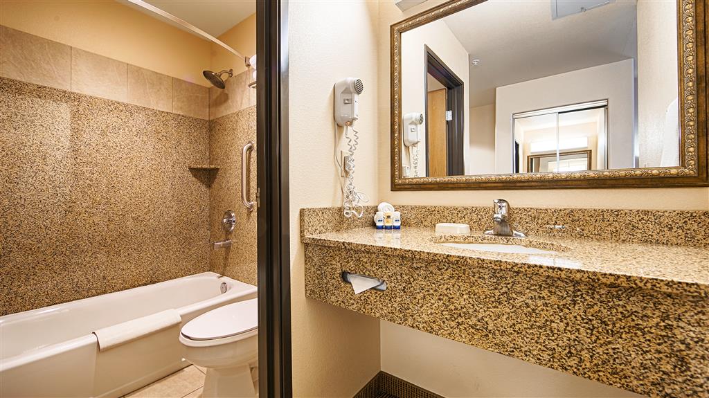 Best Western Territorial Inn & Suites-guestroom-Guest Room,Bathroom,On-Site.jpg